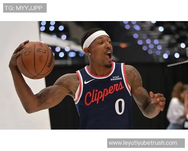 比尔的进攻能力为何至关重要小卡称其为真正的三威胁得分手