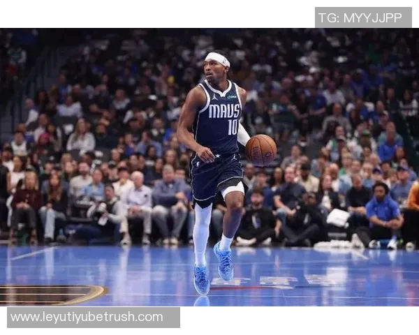 克莱赞布兰登威廉姆斯勤奋拼搏展现无限潜力与前途